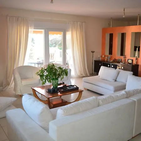 Stunning Seaview In * ניאה מיכאניונה